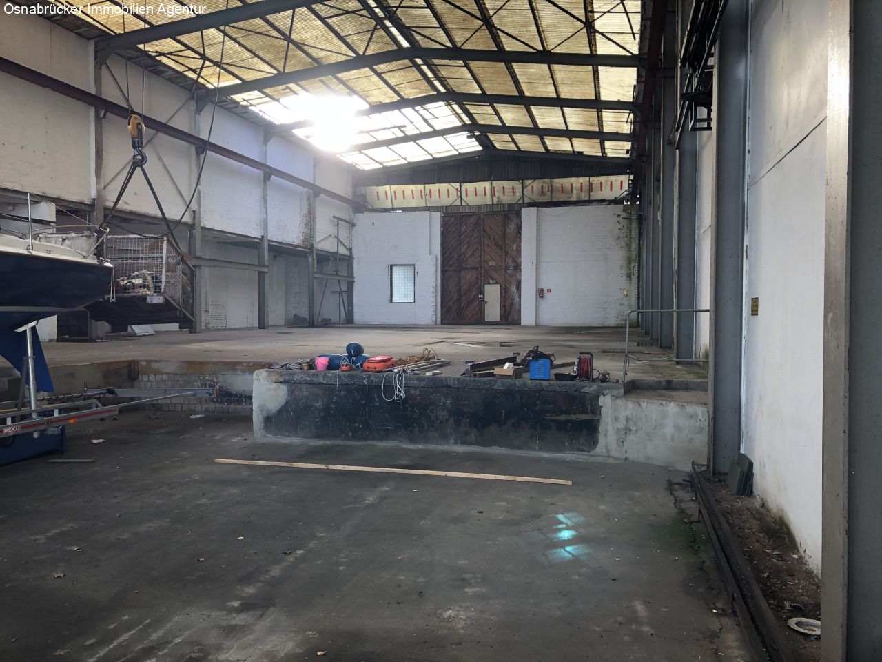 Osnabrück: Lager/Produktionshalle im Osnabrücker Hafen zu vermieten  Osnabrück: Lager/Produktionshalle im Osnabrücker Hafen zu vermieten