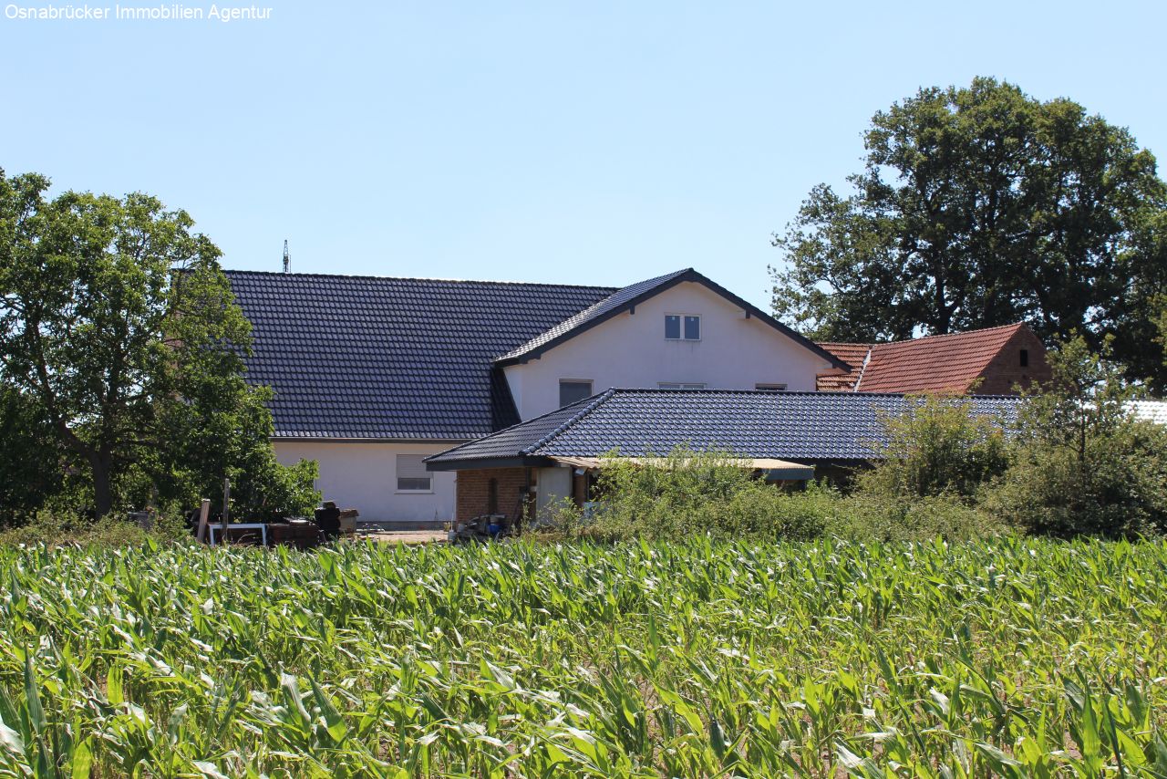 Preußisch Oldendorf: Resthof in Alleinlage mit vielen Möglichkeiten  Preußisch Oldendorf: Resthof in Alleinlage mit vielen Möglichkeiten