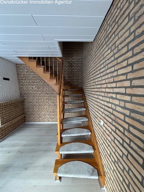 Treppe innerhalb der Wohnung vom EG zum 1.OG